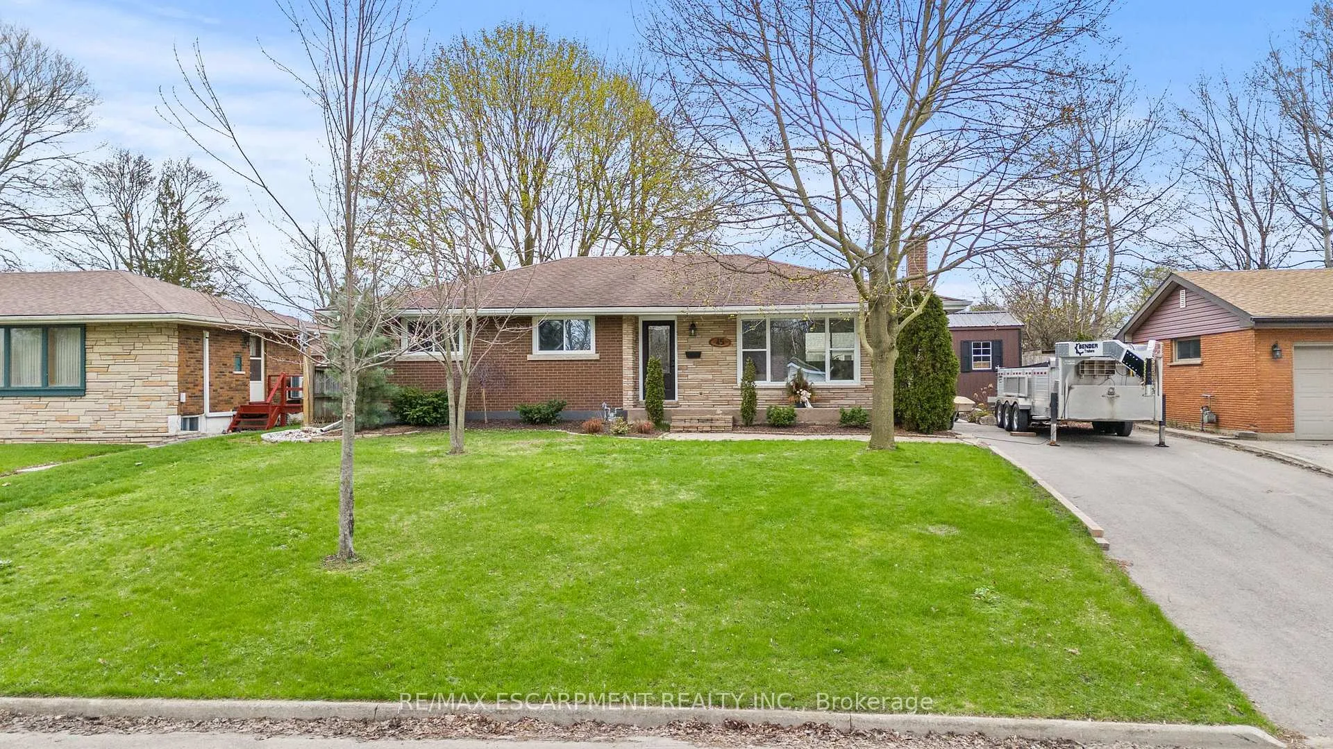 Photo 1 of 45 Driftwood Drive, Brantford, Rosedale/Gable Height — HOMEH