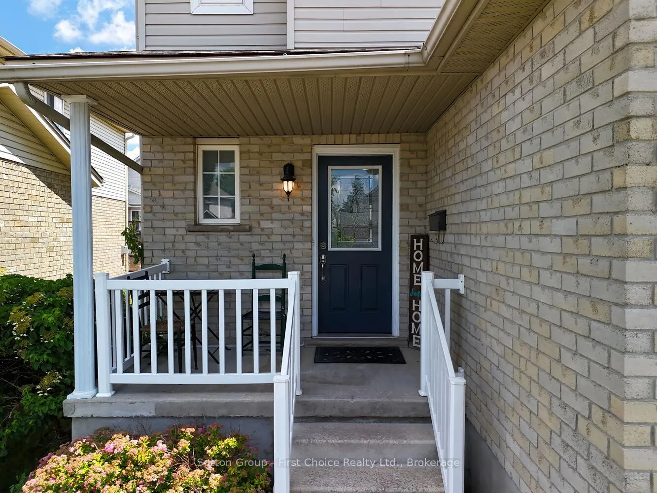 Photo 5 of 293 Huck Crescent, Kitchener — HOMEH