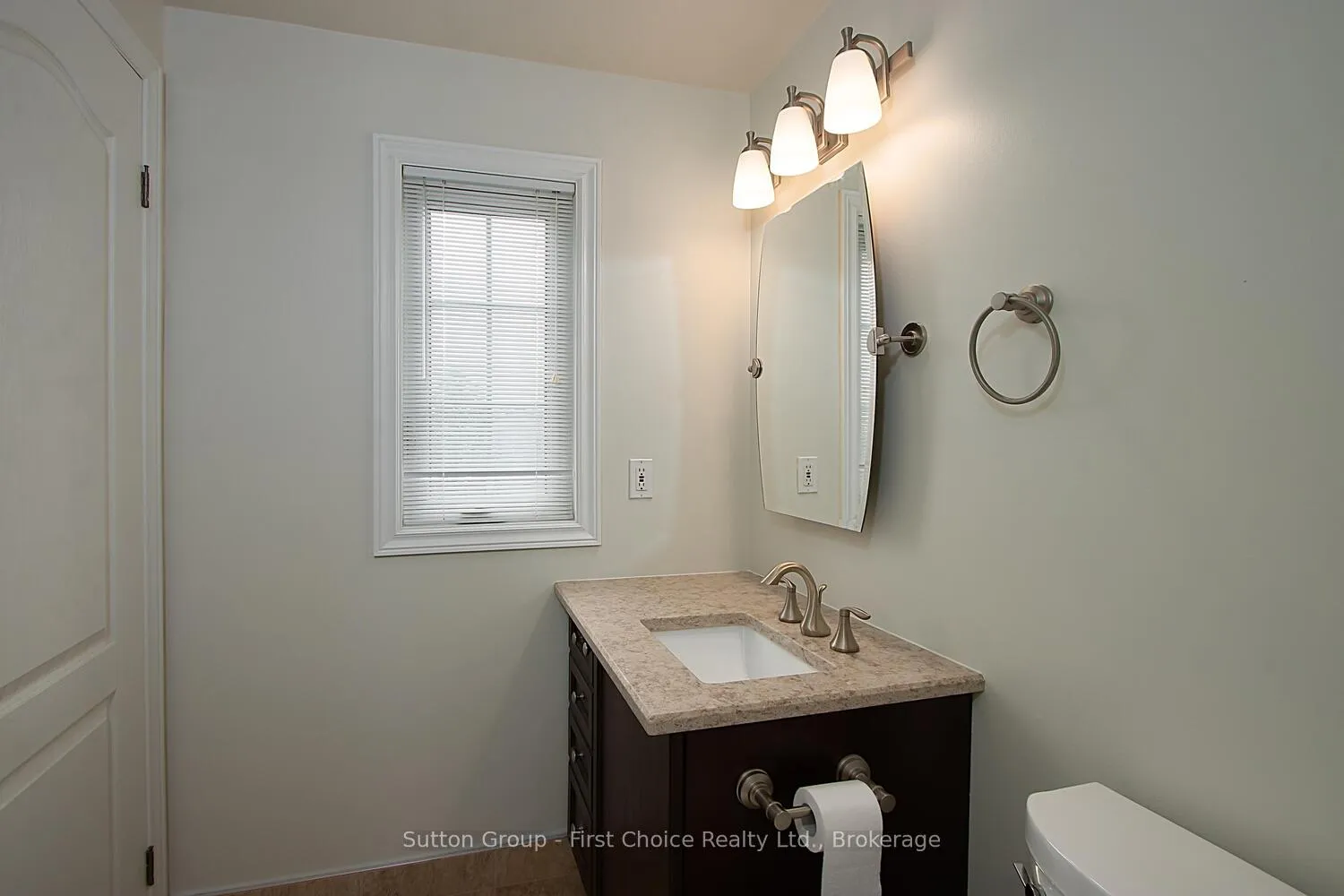 Photo 25 of 293 Huck Crescent, Kitchener — HOMEH
