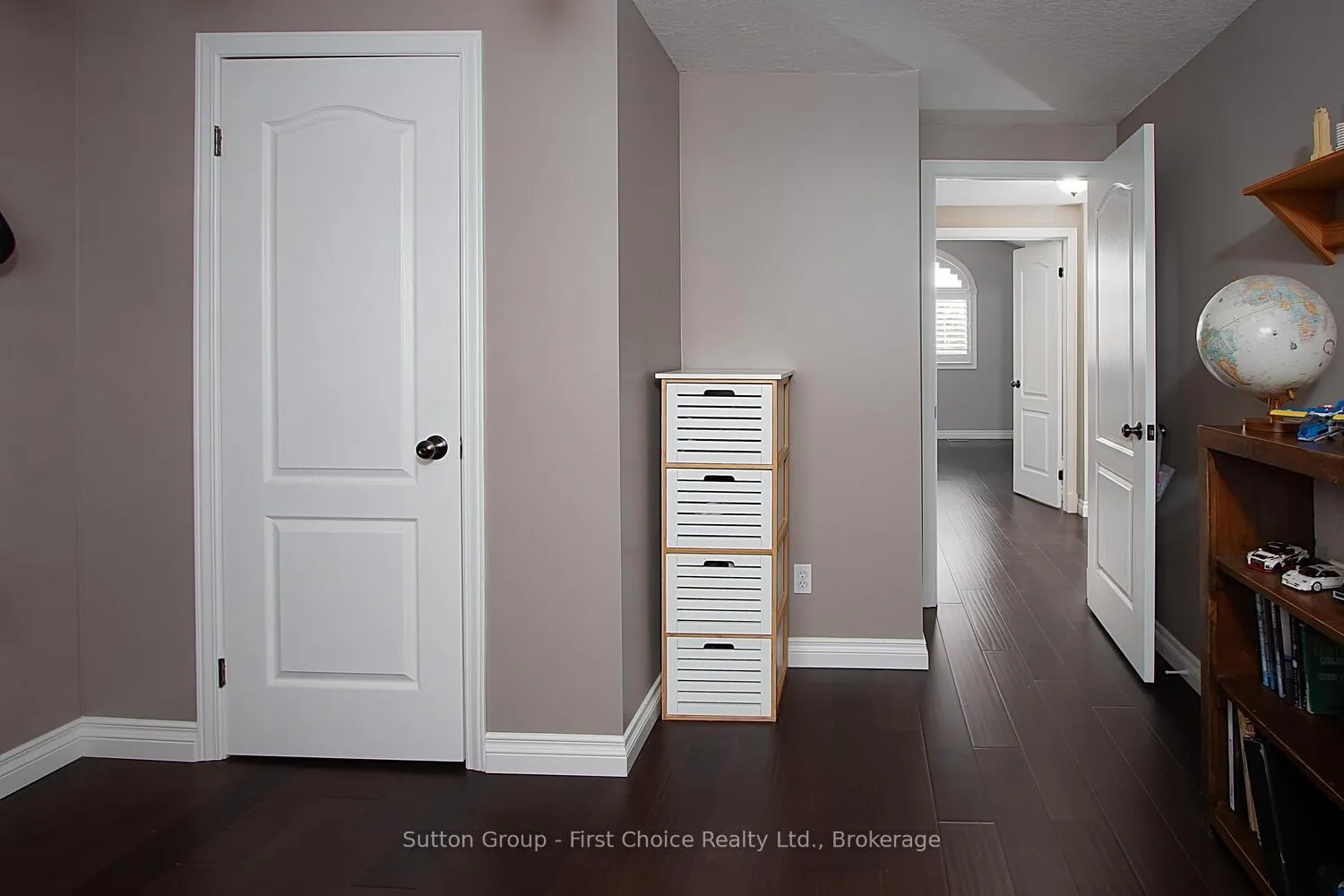 Photo 29 of 293 Huck Crescent, Kitchener — HOMEH