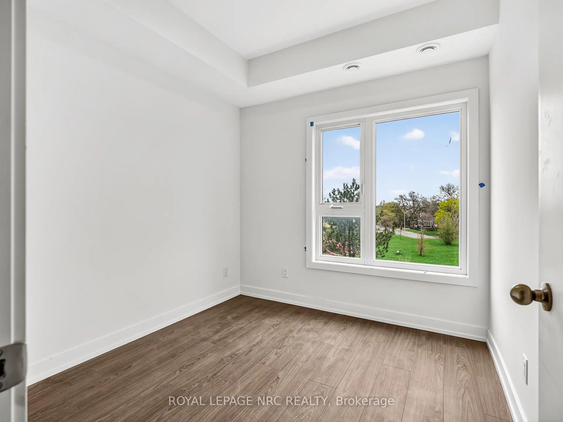 Photo 8 of Unit 312B, 16 Melbourne Avenue, St. Catharines, E. Chester — HOMEH