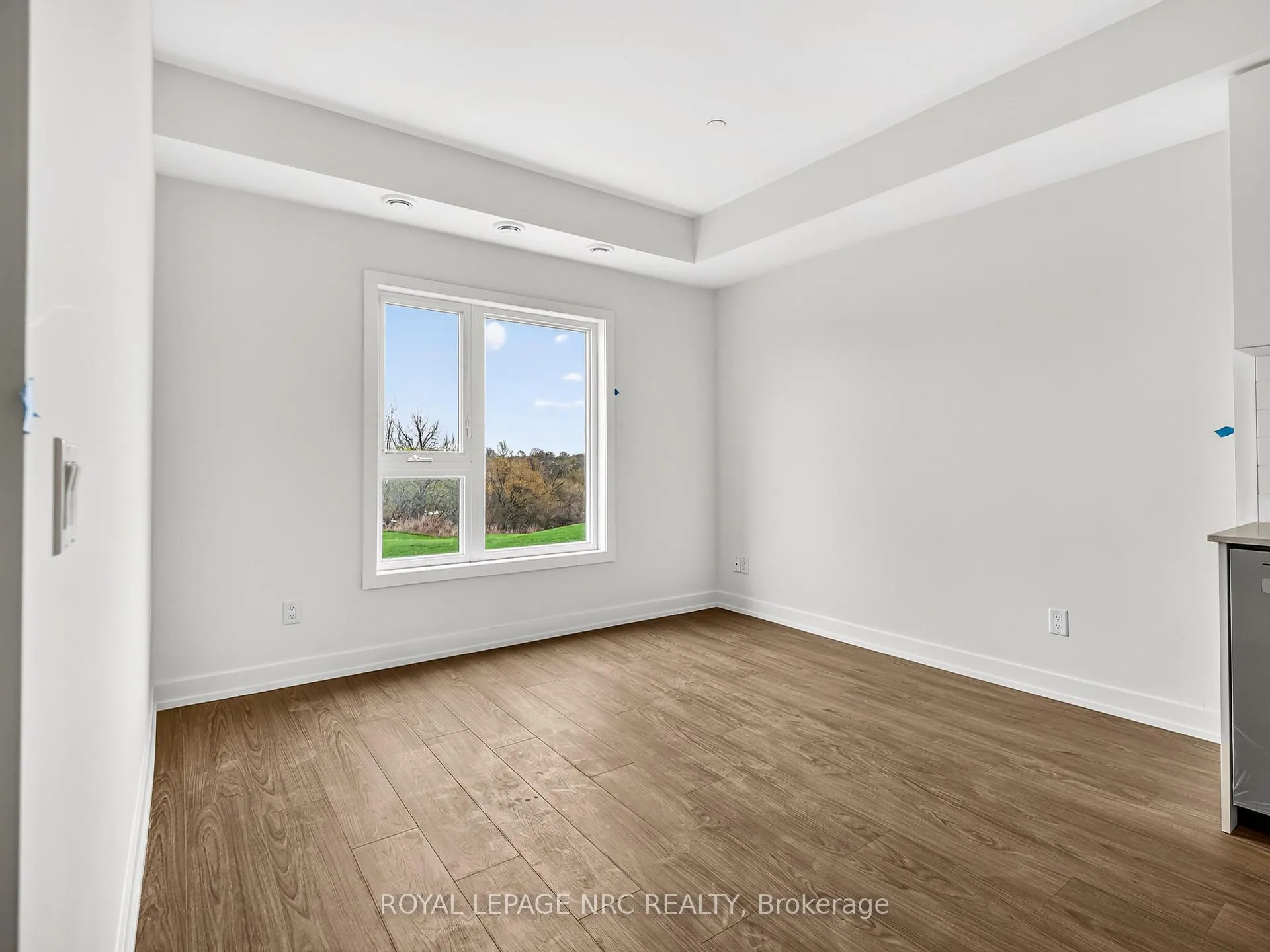 Photo 11 of Unit 312B, 16 Melbourne Avenue, St. Catharines, E. Chester — HOMEH