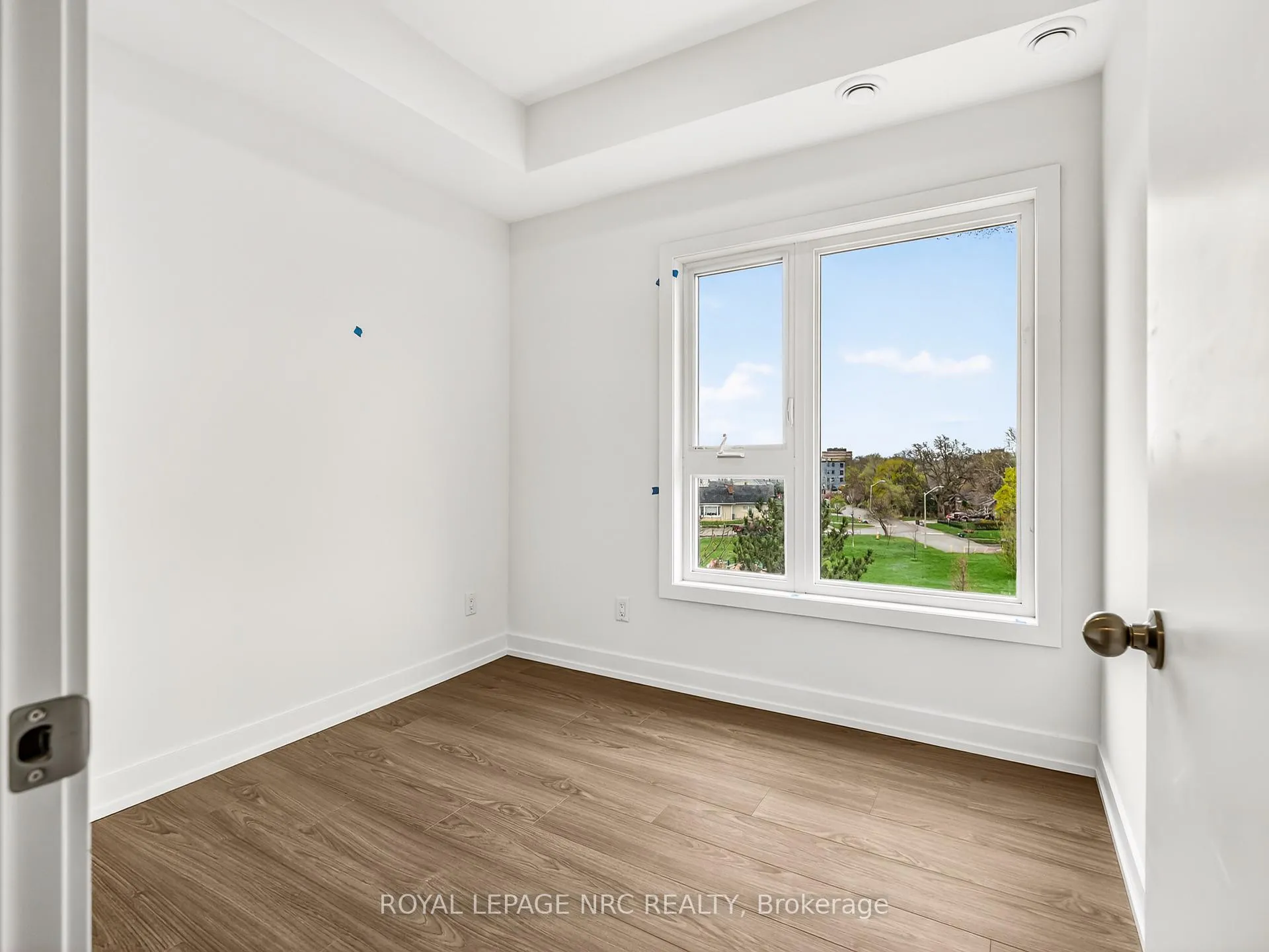 Photo 13 of Unit 312B, 16 Melbourne Avenue, St. Catharines, E. Chester — HOMEH