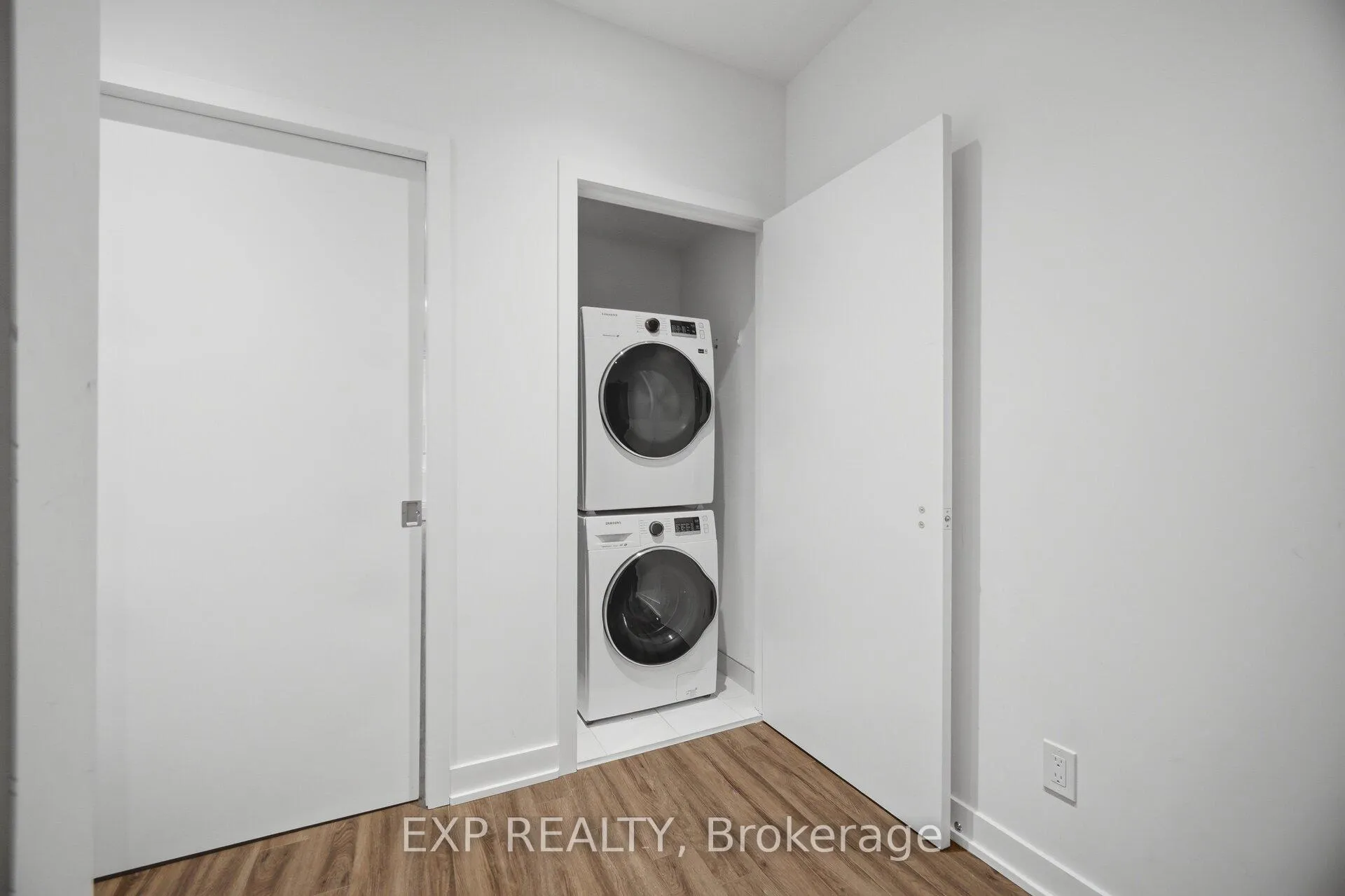 Photo 17 of Unit 3202, 1928 Lake Shore Boulevard W, Toronto, South Parkdale — HOMEH