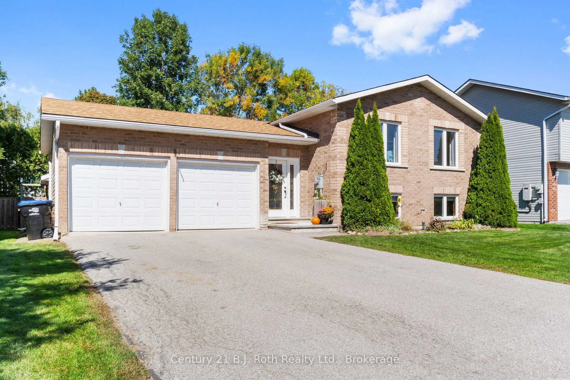 Photo 1 of 60 Donlands Court, Severn, Coldwater — HOMEH