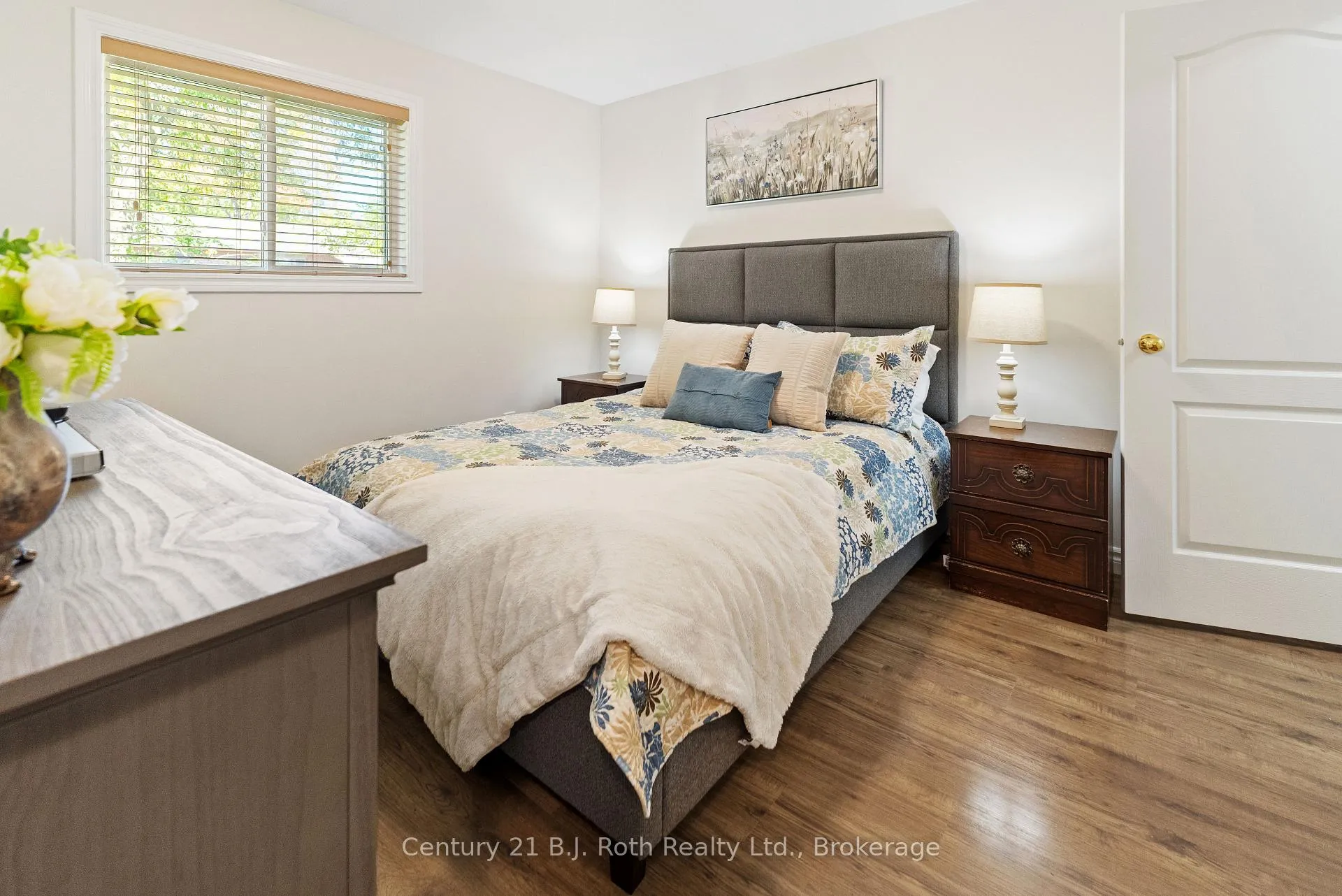 Photo 13 of 60 Donlands Court, Severn, Coldwater — HOMEH