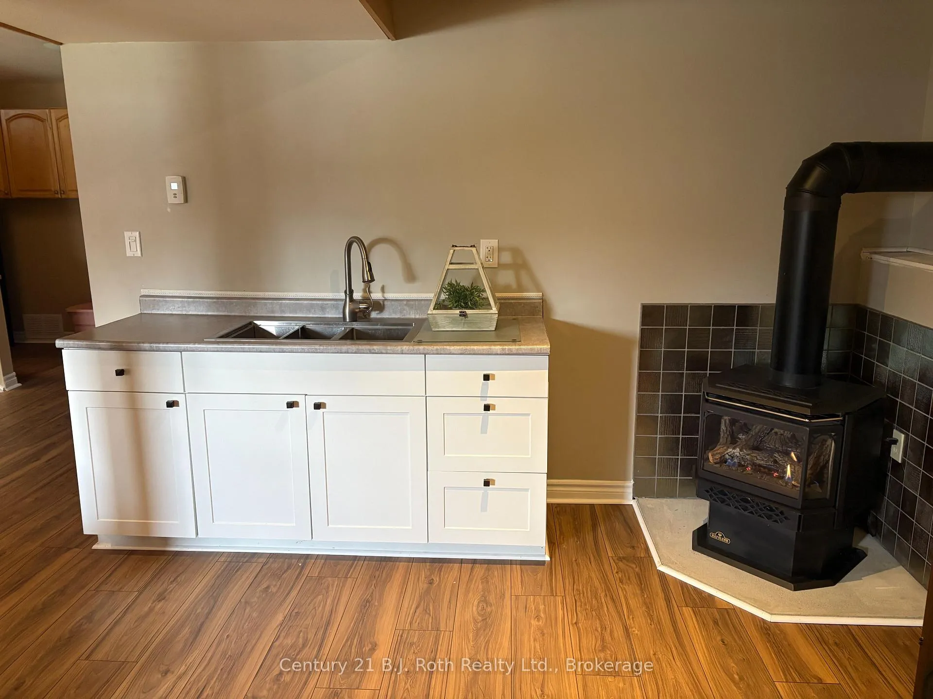 Photo 24 of 60 Donlands Court, Severn, Coldwater — HOMEH