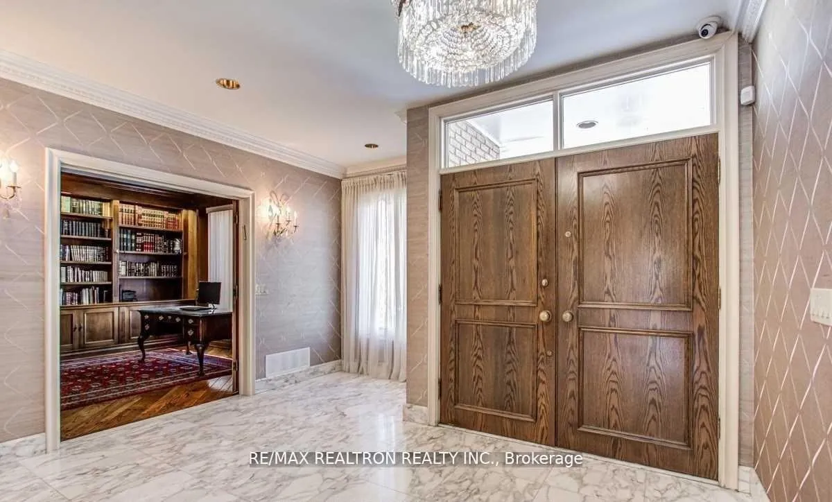 Photo 4 of 29 Sultana Avenue, Toronto, Englemount-Lawrence — HOMEH