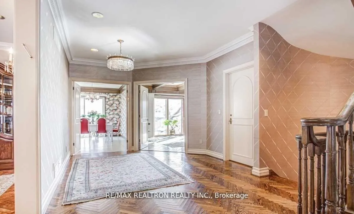 Photo 7 of 29 Sultana Avenue, Toronto, Englemount-Lawrence — HOMEH