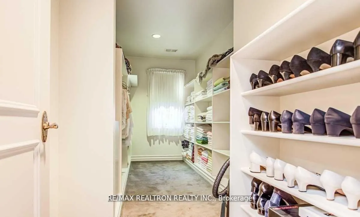 Photo 34 of 29 Sultana Avenue, Toronto, Englemount-Lawrence — HOMEH