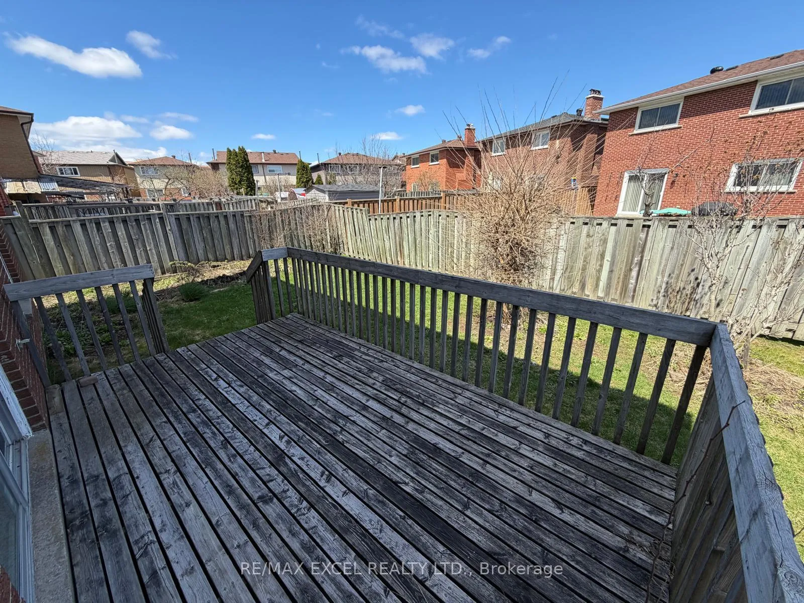 Photo 9 of 94 Pepperell Crescent, Markham, Milliken Mills West — HOMEH