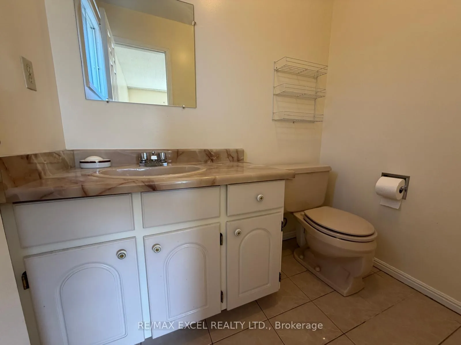 Photo 14 of 94 Pepperell Crescent, Markham, Milliken Mills West — HOMEH