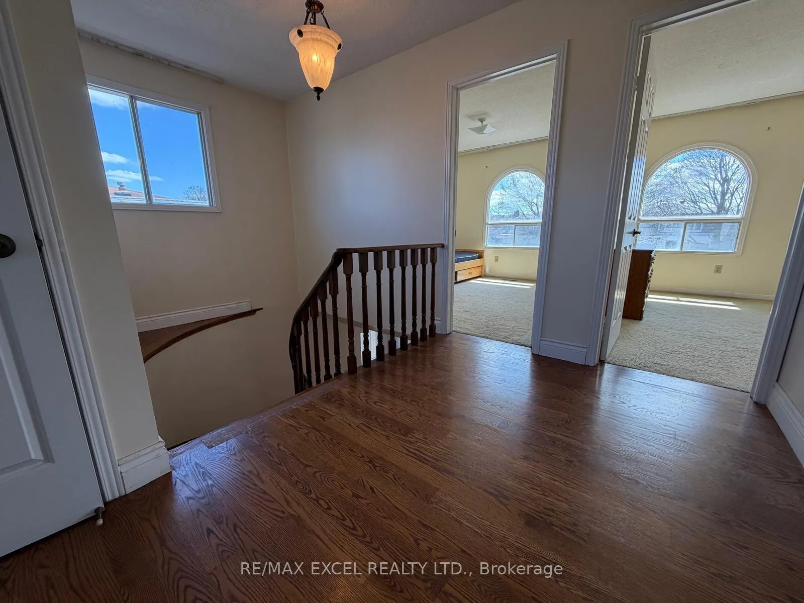 Photo 19 of 94 Pepperell Crescent, Markham, Milliken Mills West — HOMEH