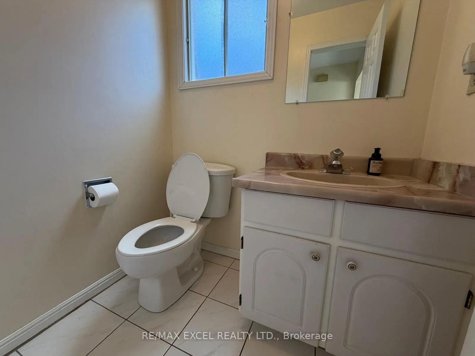 Photo 22 of 94 Pepperell Crescent, Markham, Milliken Mills West — HOMEH