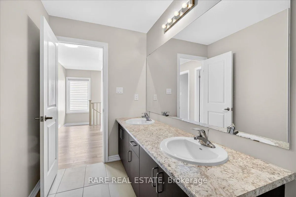 Photo 23 of 38 Rochester Drive, Barrie, Rural Barrie Southeast — HOMEH