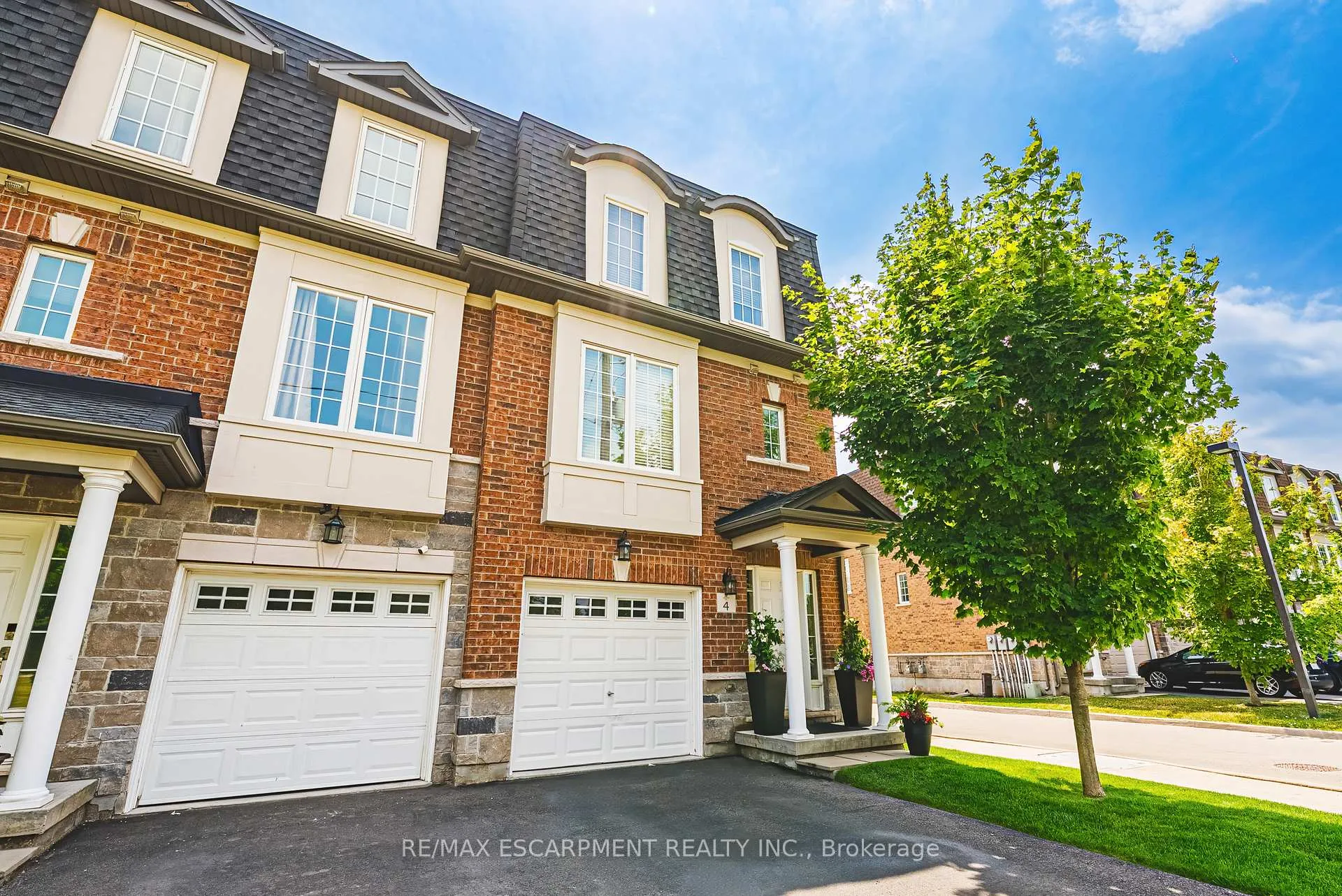 Photo 2 of Unit 4, 2220 Queensway Drive, Burlington, Freeman — HOMEH