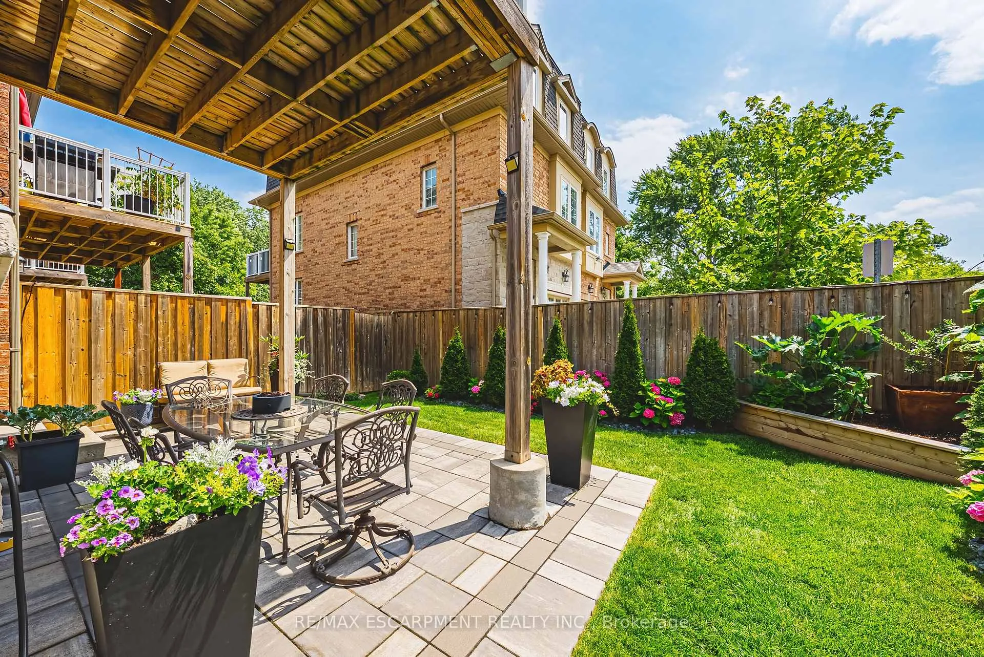 Photo 28 of Unit 4, 2220 Queensway Drive, Burlington, Freeman — HOMEH