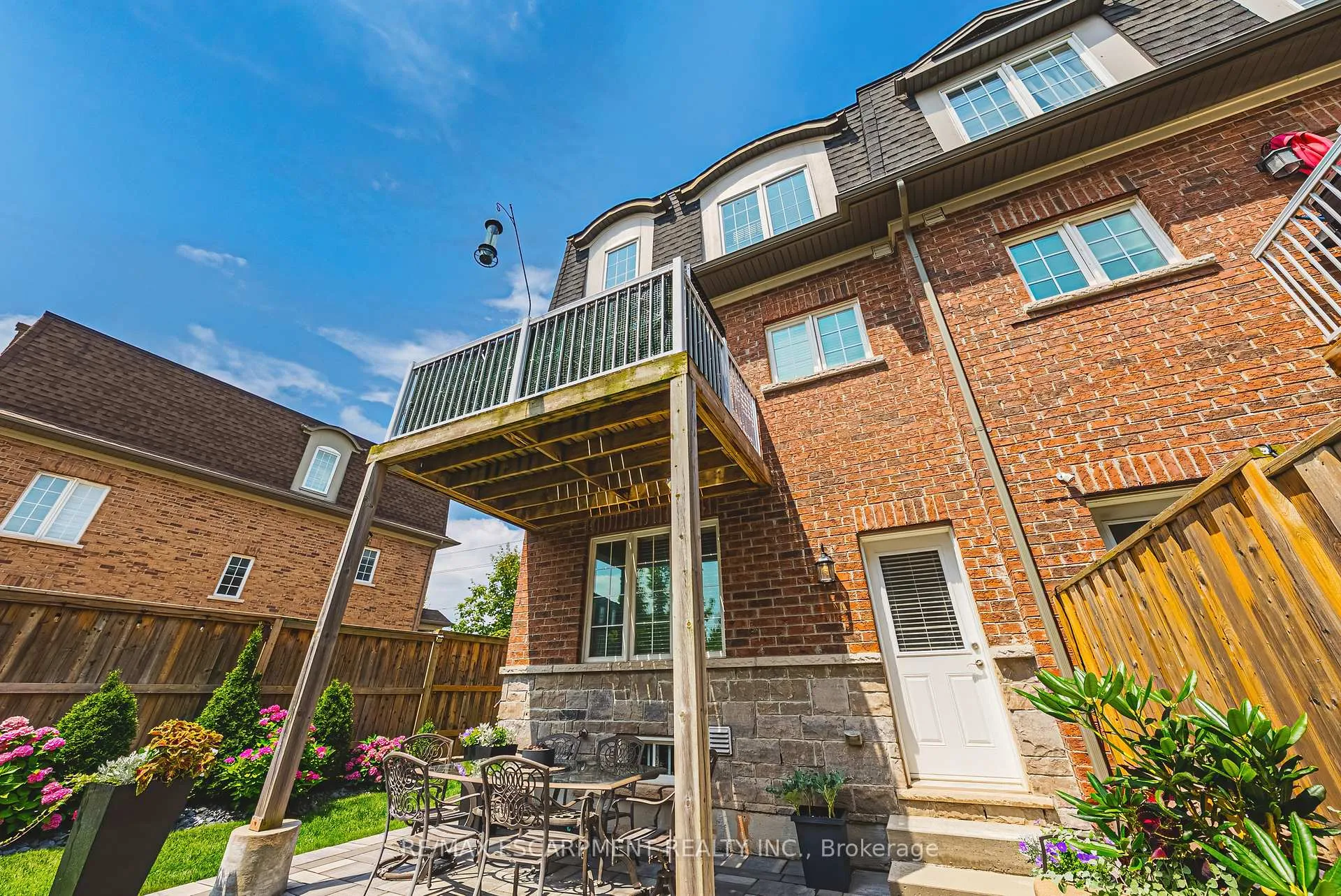 Photo 30 of Unit 4, 2220 Queensway Drive, Burlington, Freeman — HOMEH