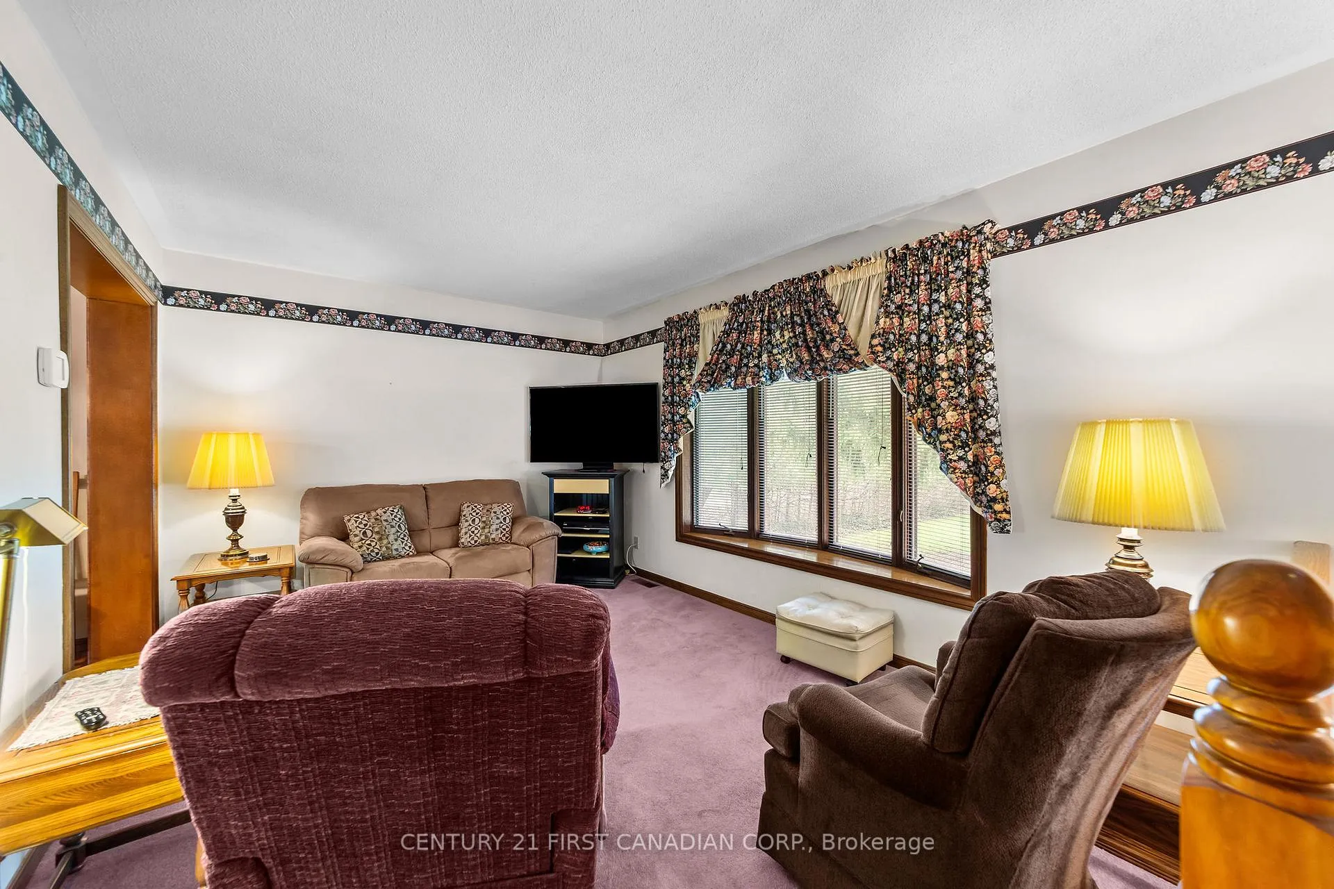 Photo 22 of 33396 Queen Street, North Middlesex, Ailsa Craig — HOMEH