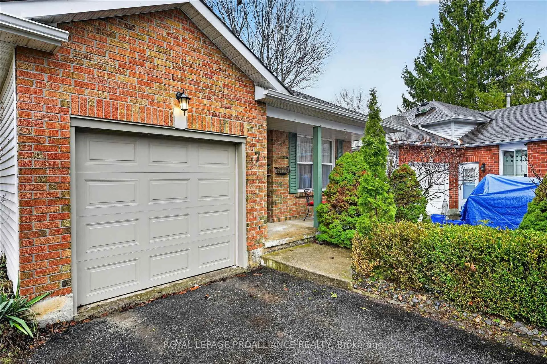 Photo 3 of 7 Daleview Court, Peterborough, Monaghan Ward 2 — HOMEH