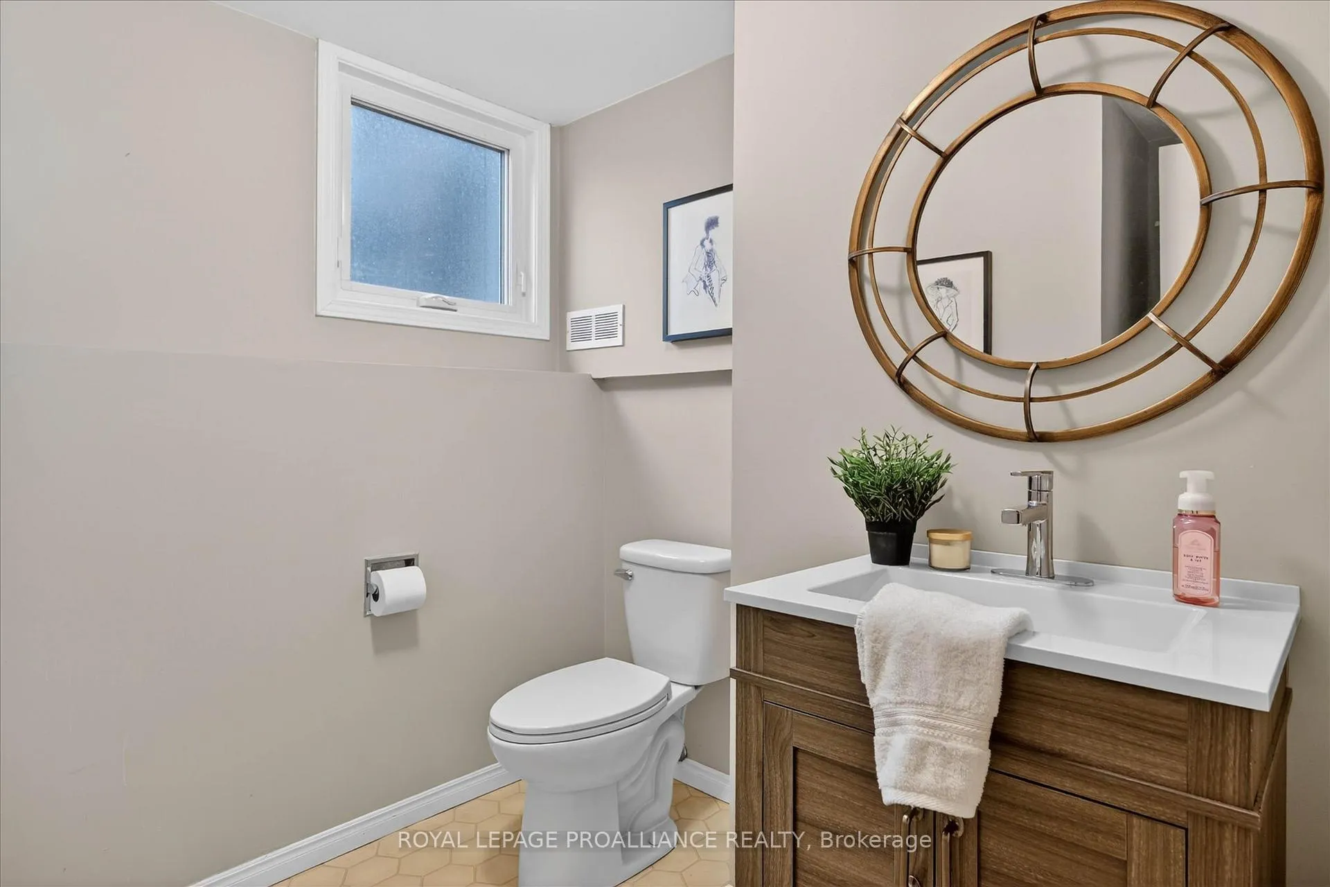 Photo 20 of 7 Daleview Court, Peterborough, Monaghan Ward 2 — HOMEH