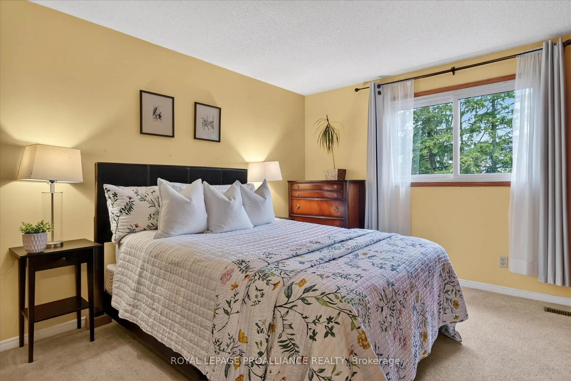 Photo 21 of 7 Daleview Court, Peterborough, Monaghan Ward 2 — HOMEH
