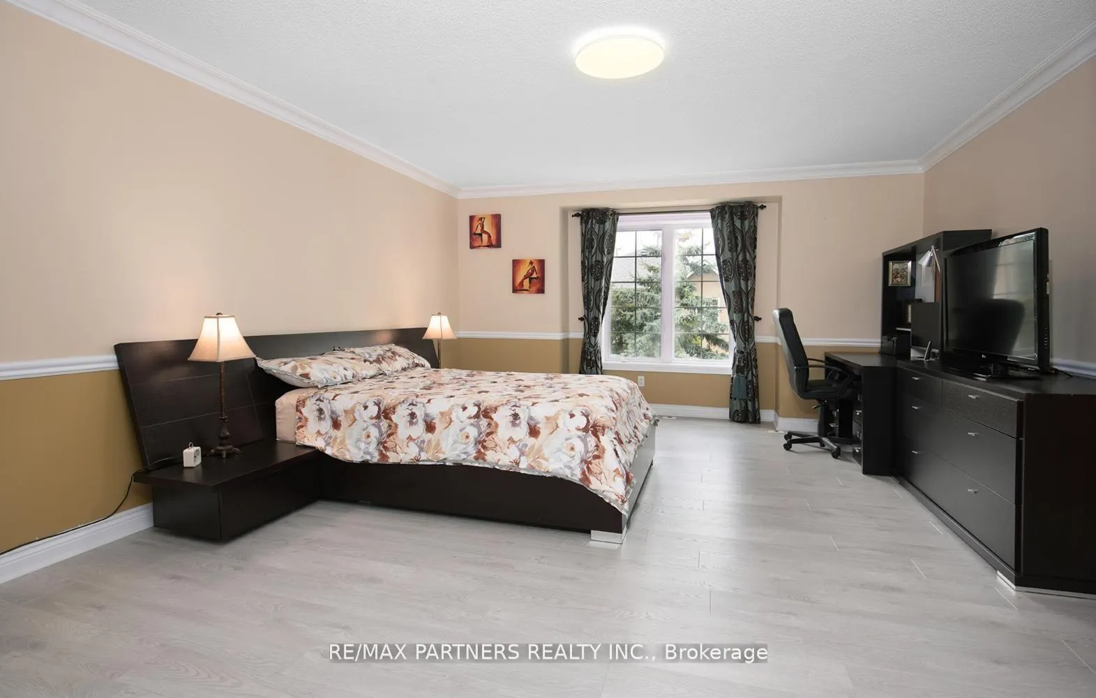 Photo 12 of Unit 11, 23 St Moritz Way, Markham, Unionville — HOMEH