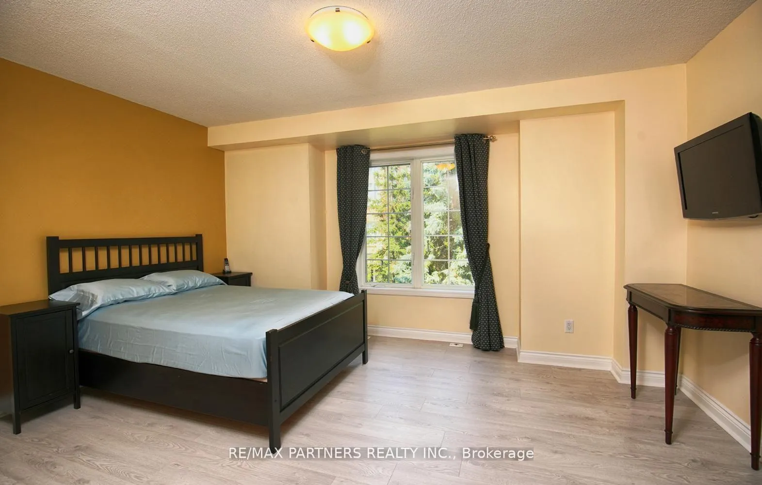 Photo 17 of Unit 11, 23 St Moritz Way, Markham, Unionville — HOMEH