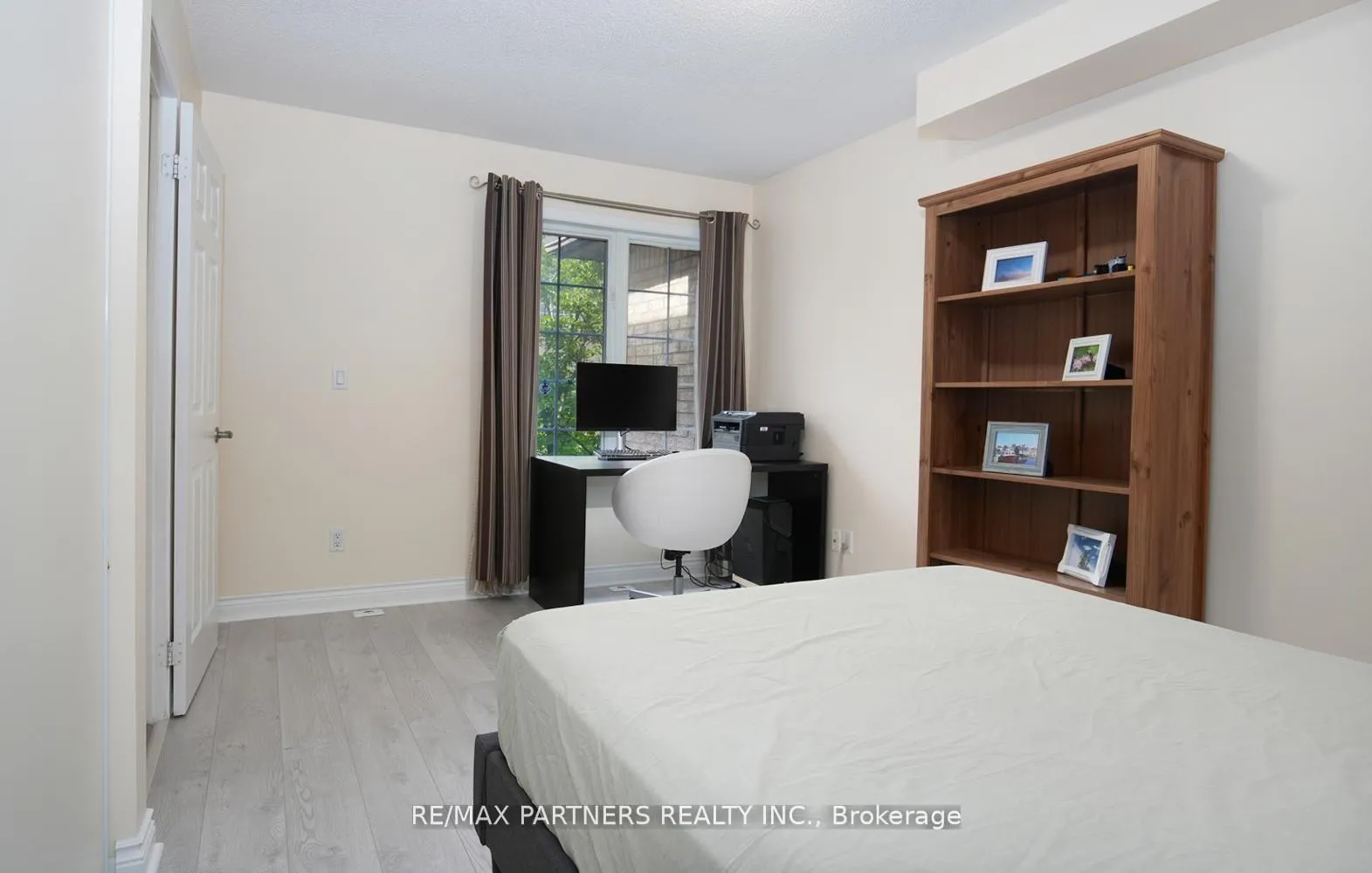 Photo 20 of Unit 11, 23 St Moritz Way, Markham, Unionville — HOMEH