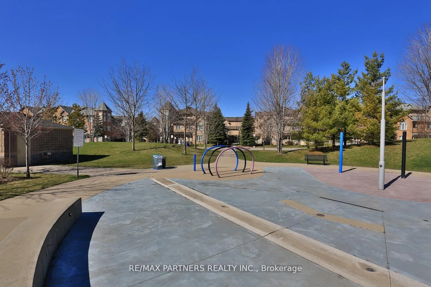 Photo 31 of Unit 11, 23 St Moritz Way, Markham, Unionville — HOMEH