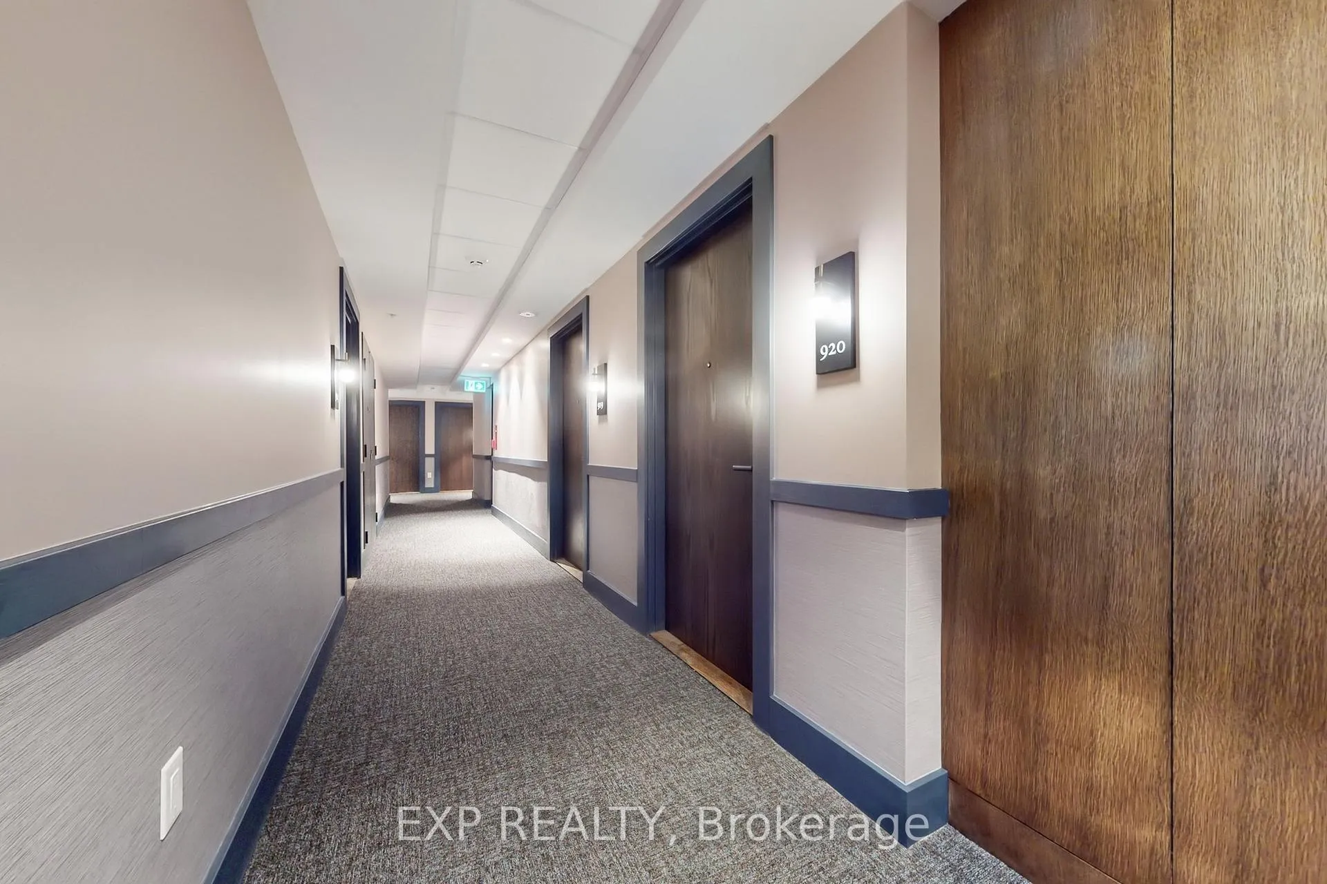 Photo 10 of Unit 919, 2782 Barton Street E, Hamilton, Riverdale — HOMEH