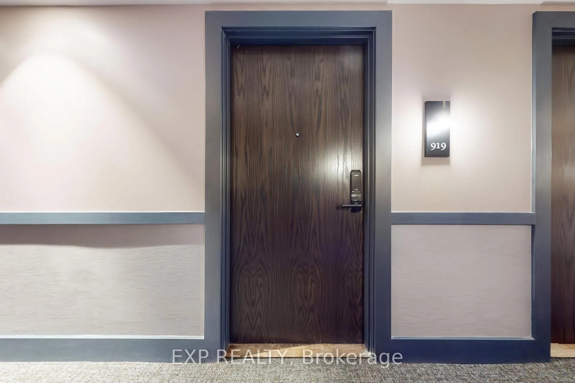 Photo 11 of Unit 919, 2782 Barton Street E, Hamilton, Riverdale — HOMEH