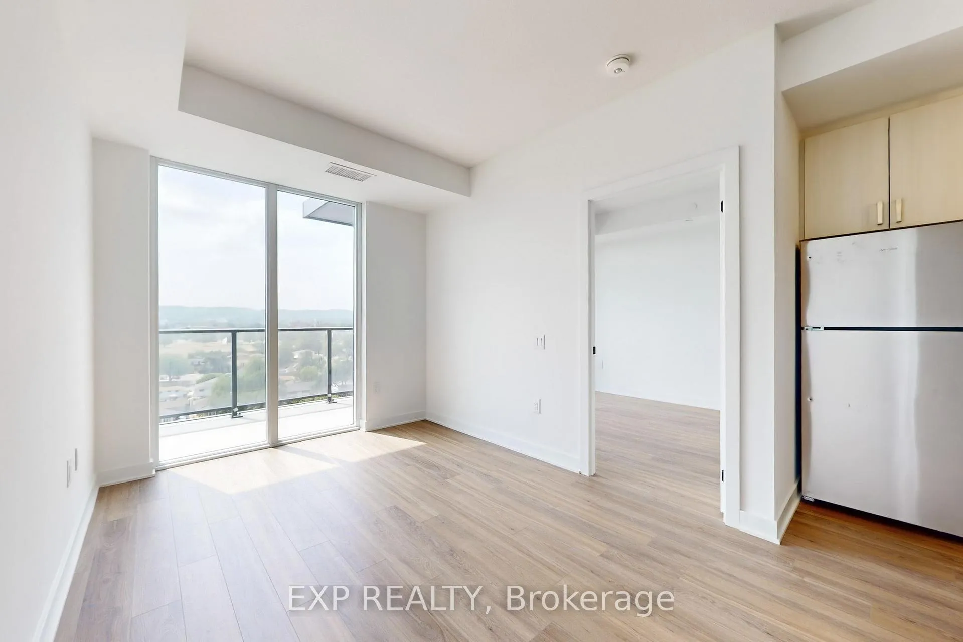Photo 14 of Unit 919, 2782 Barton Street E, Hamilton, Riverdale — HOMEH
