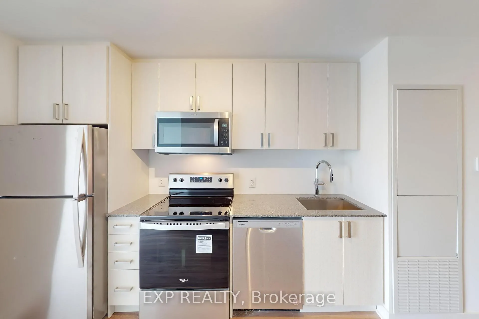 Photo 18 of Unit 919, 2782 Barton Street E, Hamilton, Riverdale — HOMEH