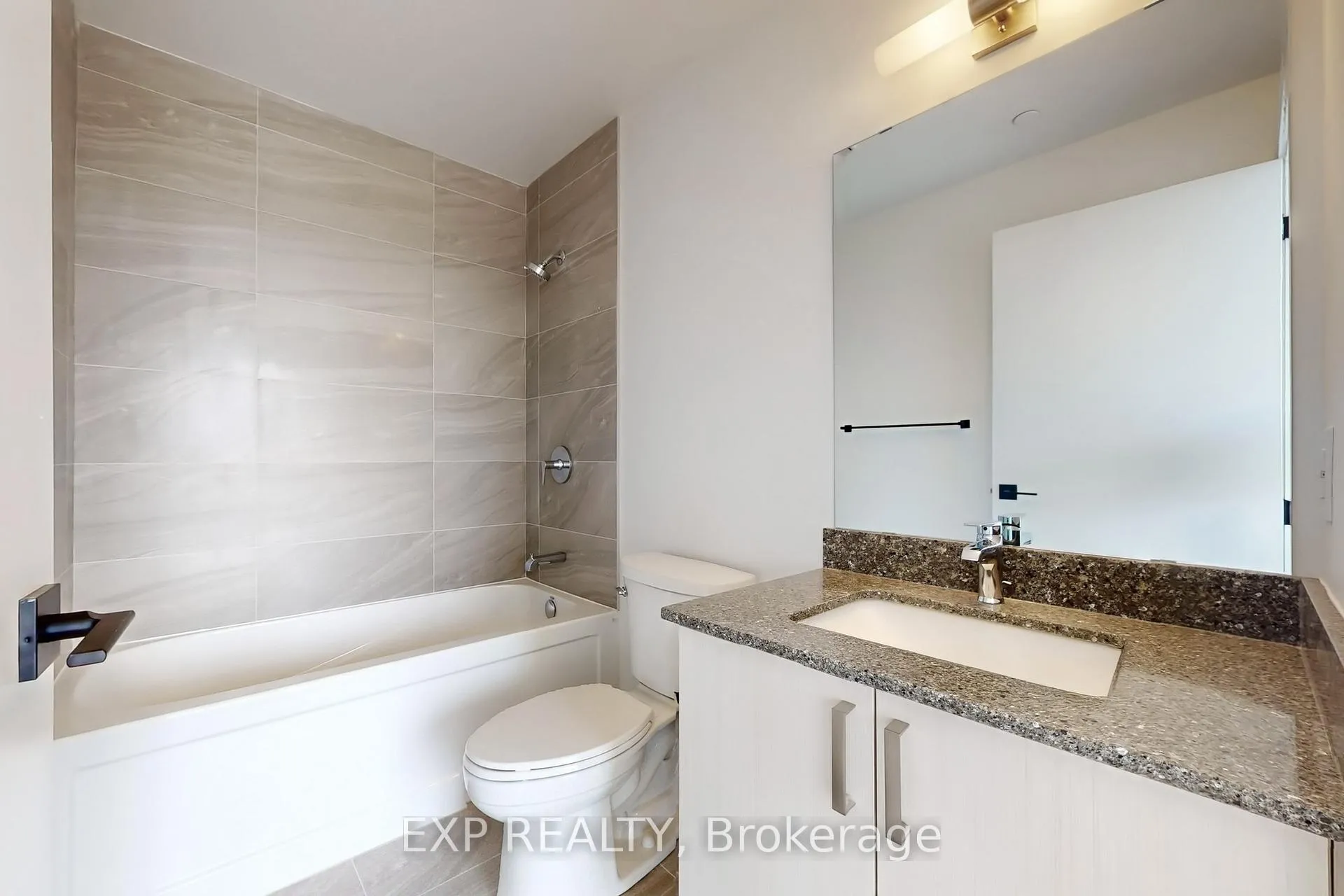 Photo 29 of Unit 919, 2782 Barton Street E, Hamilton, Riverdale — HOMEH