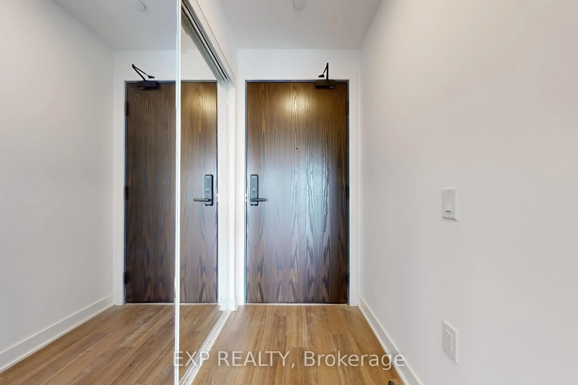 Photo 34 of Unit 919, 2782 Barton Street E, Hamilton, Riverdale — HOMEH