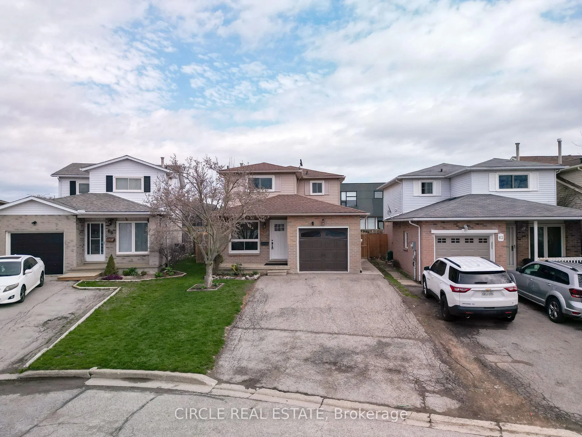 Photo 1 of 64 Lampman Crescent, Thorold, Confederation Heights — HOMEH