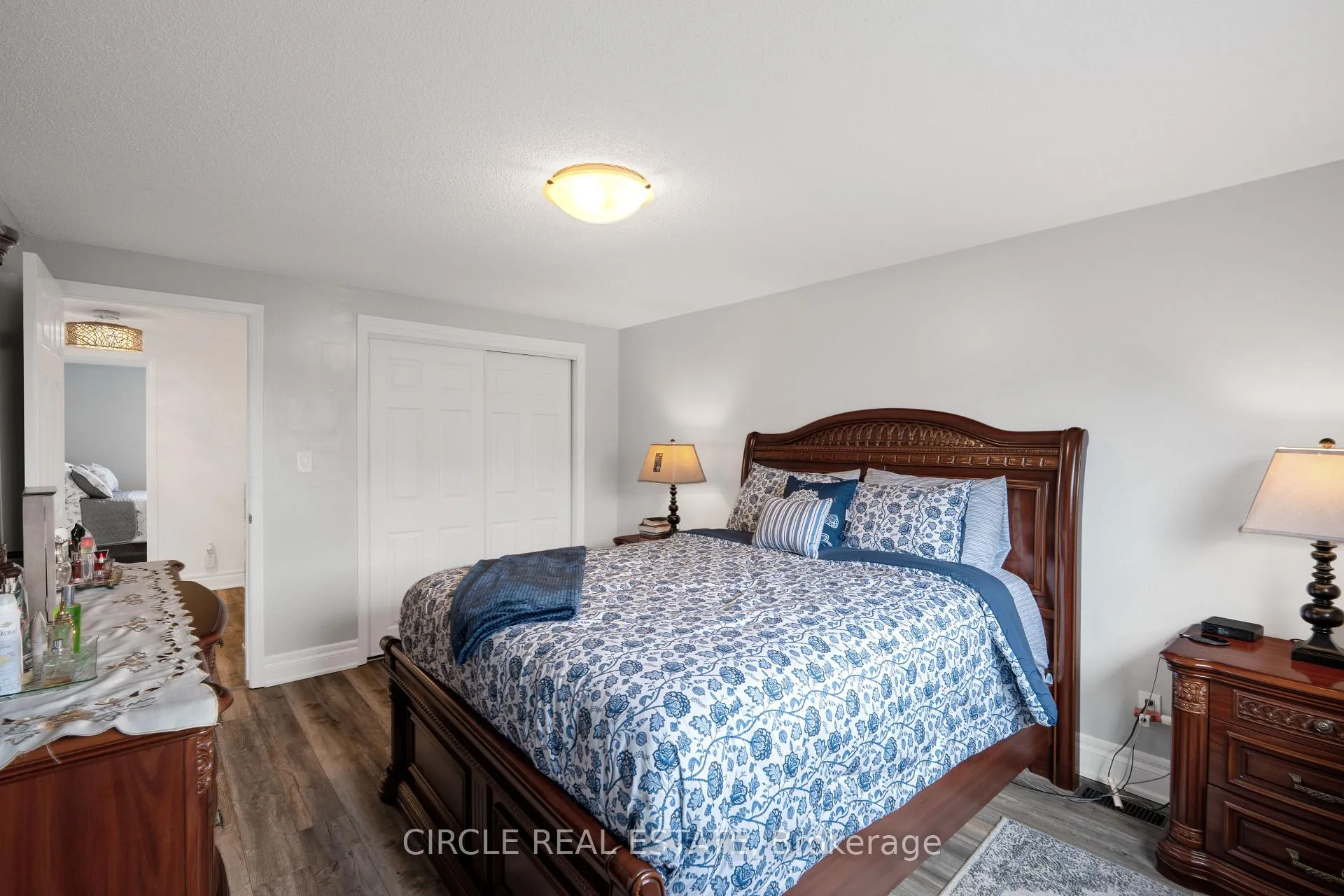 Photo 12 of 64 Lampman Crescent, Thorold, Confederation Heights — HOMEH