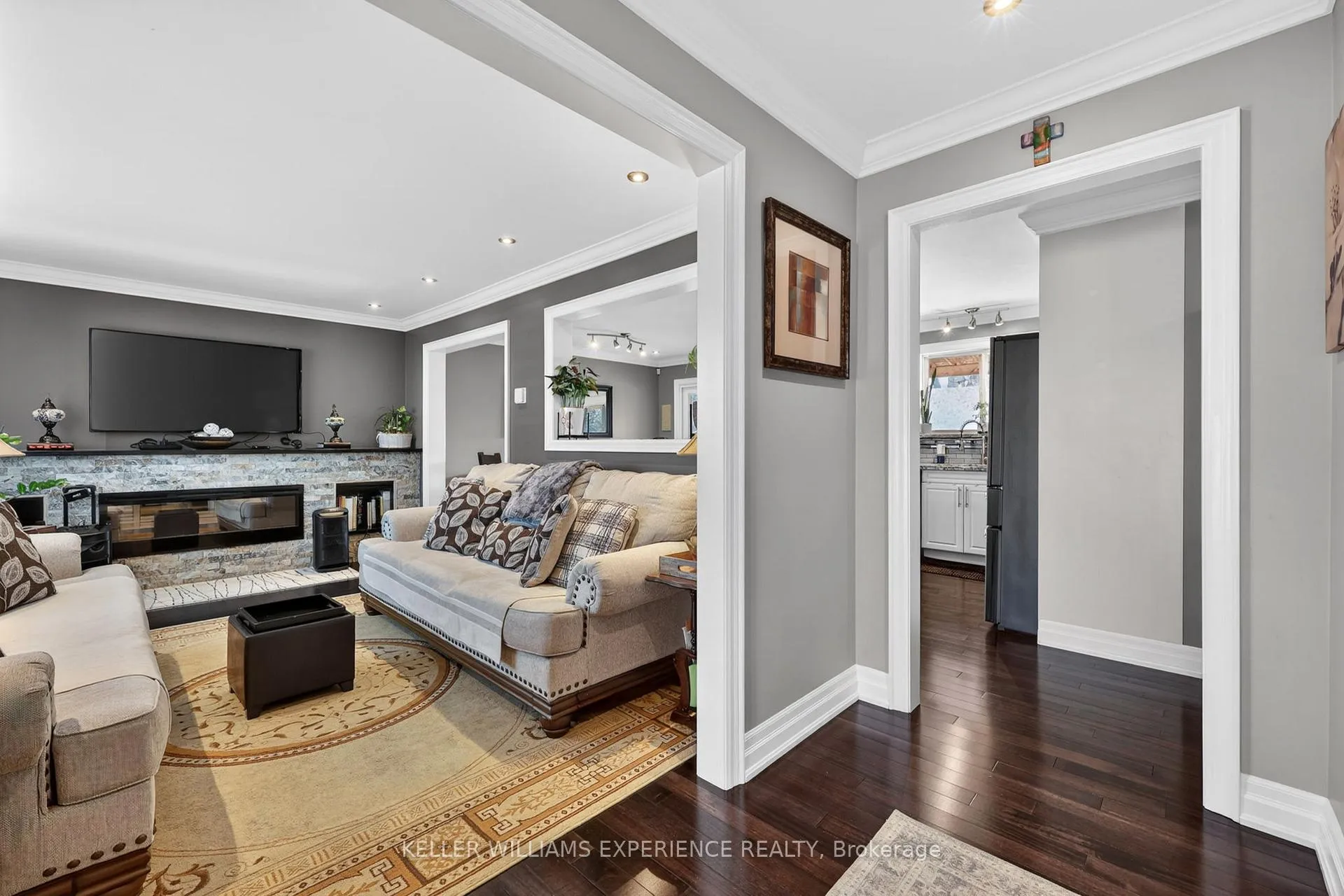 Photo 7 of 5 Jills Court, Barrie, Grove East — HOMEH