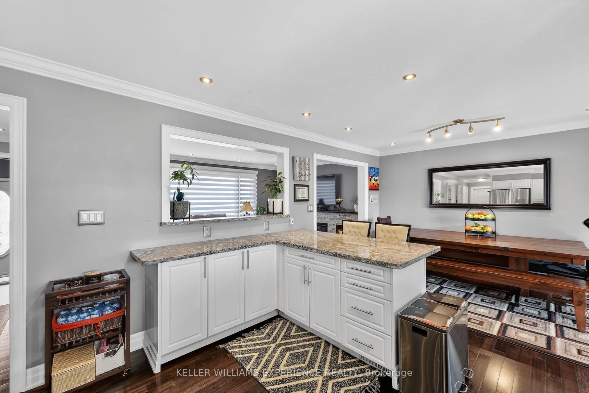 Photo 16 of 5 Jills Court, Barrie, Grove East — HOMEH