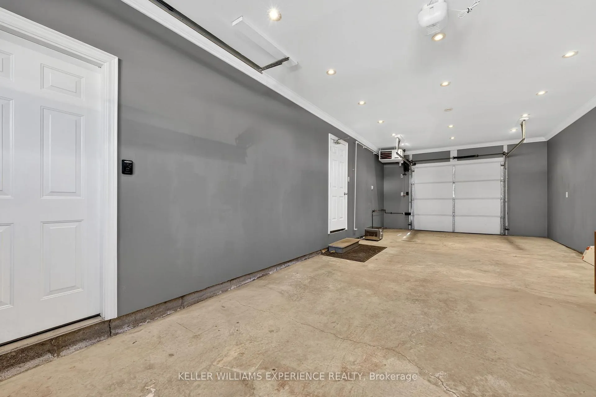 Photo 17 of 5 Jills Court, Barrie, Grove East — HOMEH