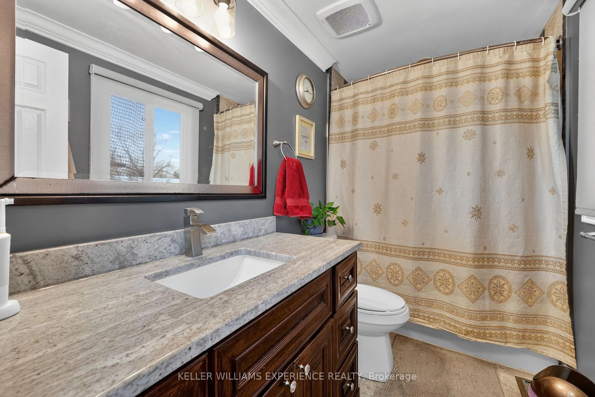Photo 26 of 5 Jills Court, Barrie, Grove East — HOMEH