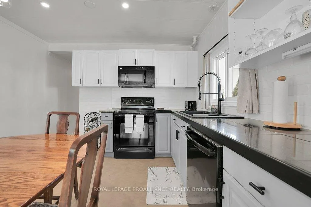 Photo 10 of Unit 61, 529 Old Highway 2, Quinte West, Sidney Ward — HOMEH