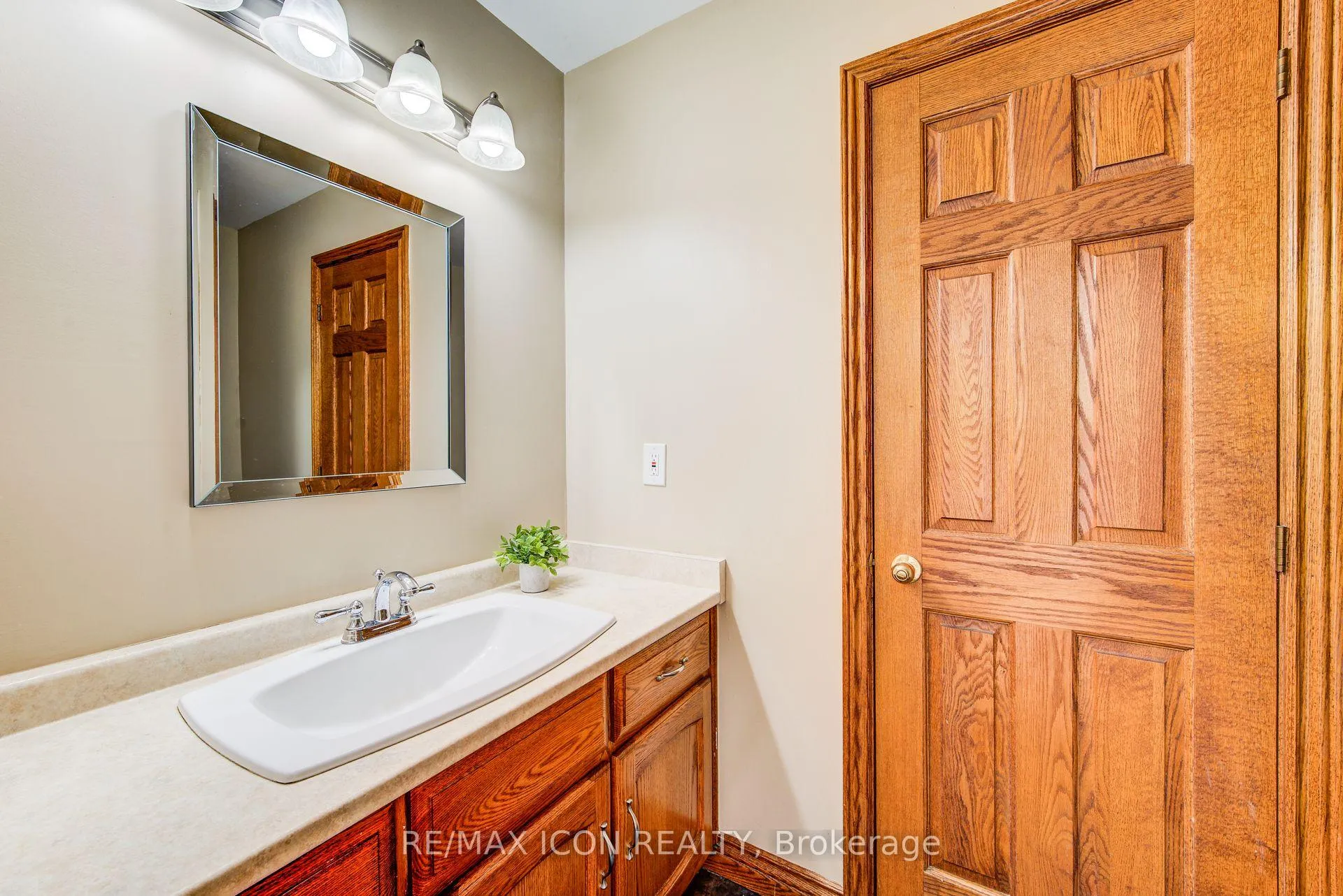 Photo 17 of 5762 8th Line E, Guelph/Eramosa, Rural Guelph/Eramosa West — HOMEH