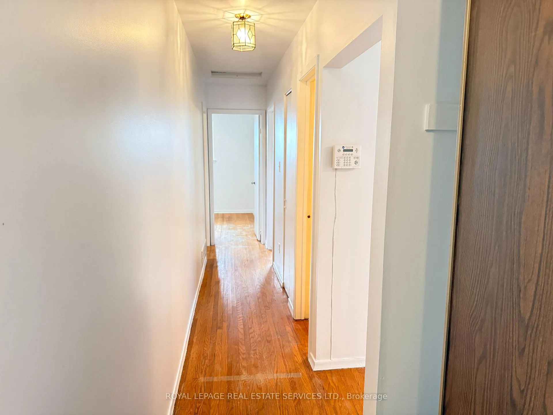 Photo 8 of 31 Daphne Crescent, Barrie, Cundles East — HOMEH