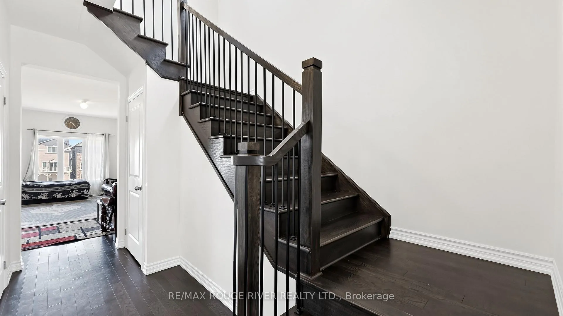 Photo 12 of 1099 Cameo Street, Pickering, Rural Pickering — HOMEH