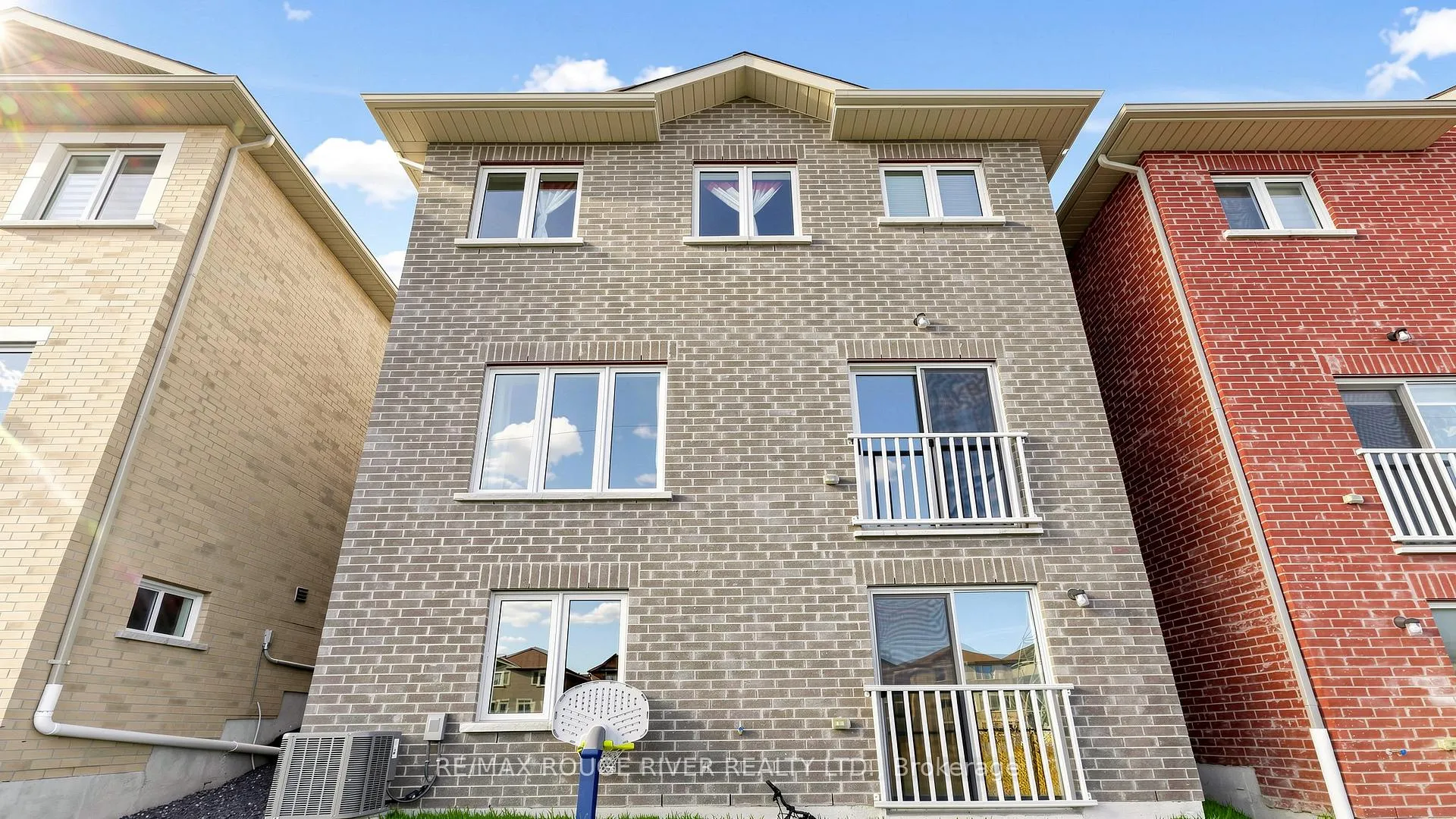 Photo 40 of 1099 Cameo Street, Pickering, Rural Pickering — HOMEH