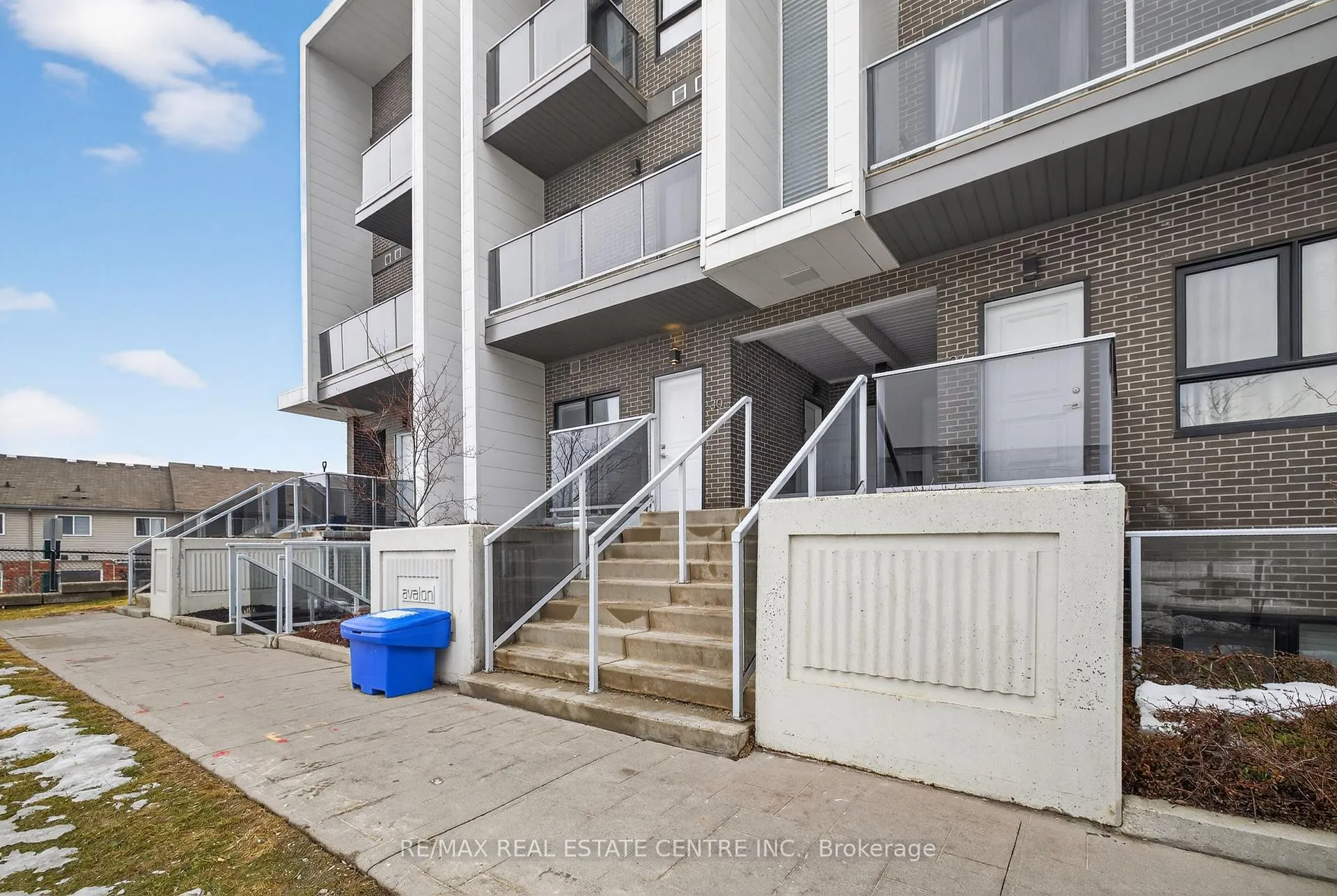 Photo 2 of Unit 30 C, 1430 Highland Road, Kitchener, Highland West — HOMEH