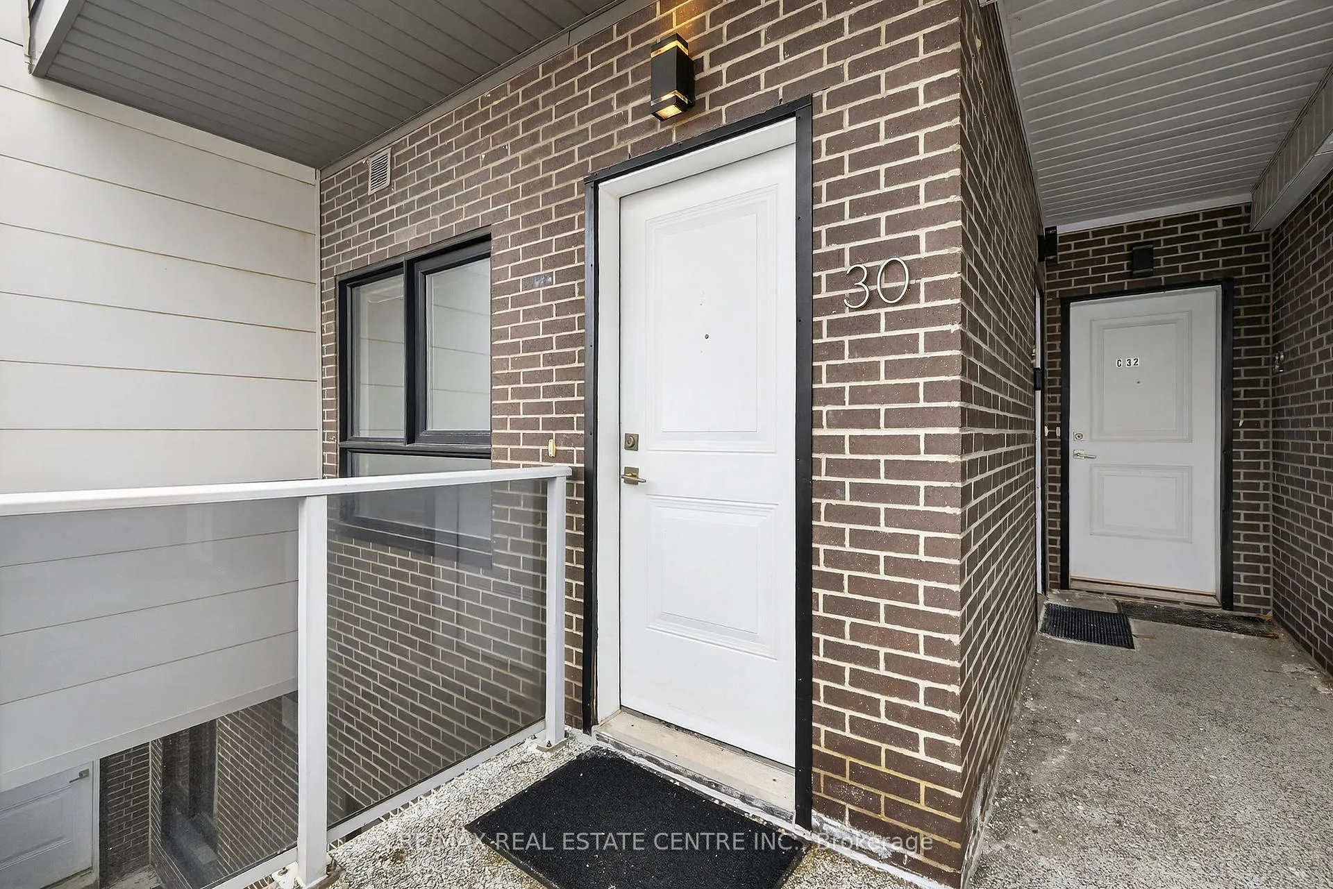 Photo 3 of Unit 30 C, 1430 Highland Road, Kitchener, Highland West — HOMEH