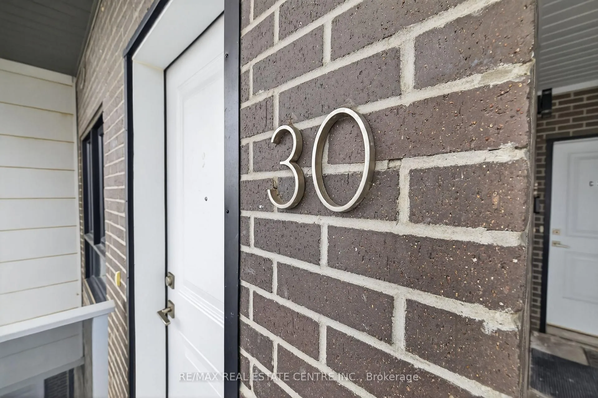 Photo 4 of Unit 30 C, 1430 Highland Road, Kitchener, Highland West — HOMEH